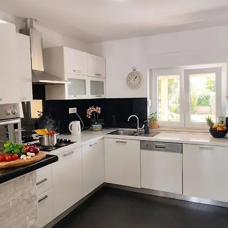 Apartman Petra 2 Bedroom *
