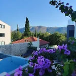 Petra Apartamento *
