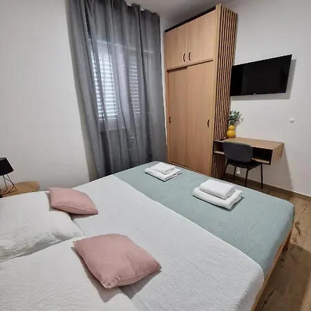 Petra 2 Bedroom アパート