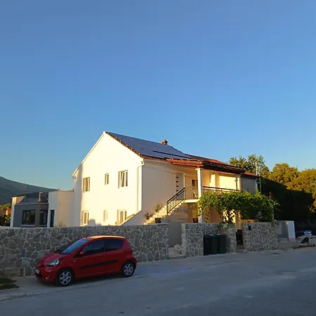 アパート Petra 2 Bedroom