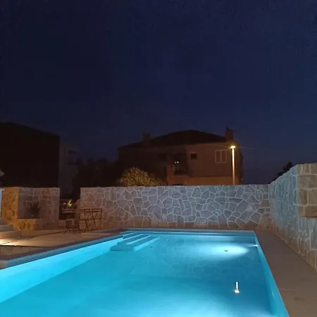 Petra 2 Bedroom