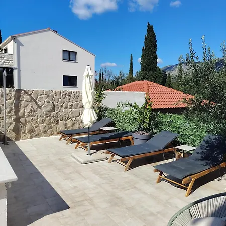 Daire Petra 2 Bedroom